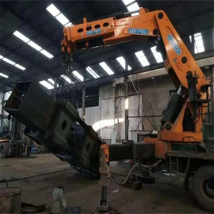 西华200吨折臂吊出租