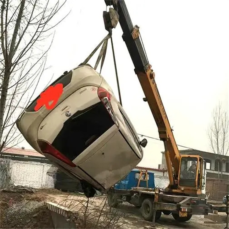 西华随时待命，吊车24小时道路救援服务全解析